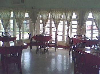 Cotton Tree Hotel 内格里尔 外观 照片